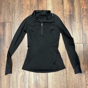 Lululemon women’s black quarter zip